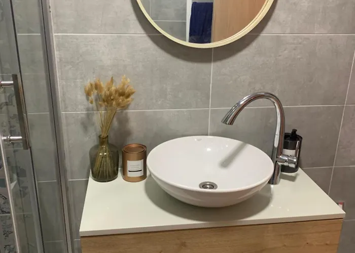 Urban Oasis Comfort Meets Convenience *